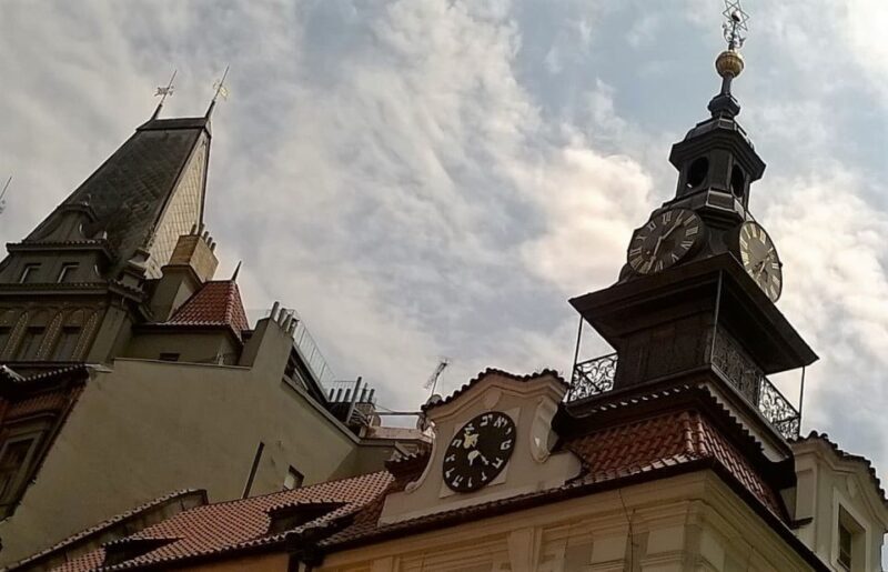 Prague: Old Town and Jewish Quarter Guided Walking Tour - Practical Tips for Your Tour Experience