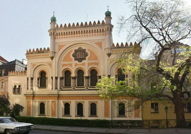 Prague: Old Town and Jewish Quarter Guided Walking Tour - Who This Tour Is Best For