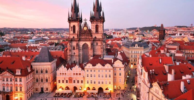 Prague: Old Town and Jewish Quarter Tour with Jewish Museum - Exploring Prague’s Old Town and Jewish Quarter: What to Expect