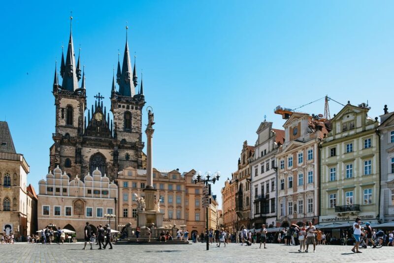 Prague: Old Town, Astronomical Clock and Underground Tour - Key Points
