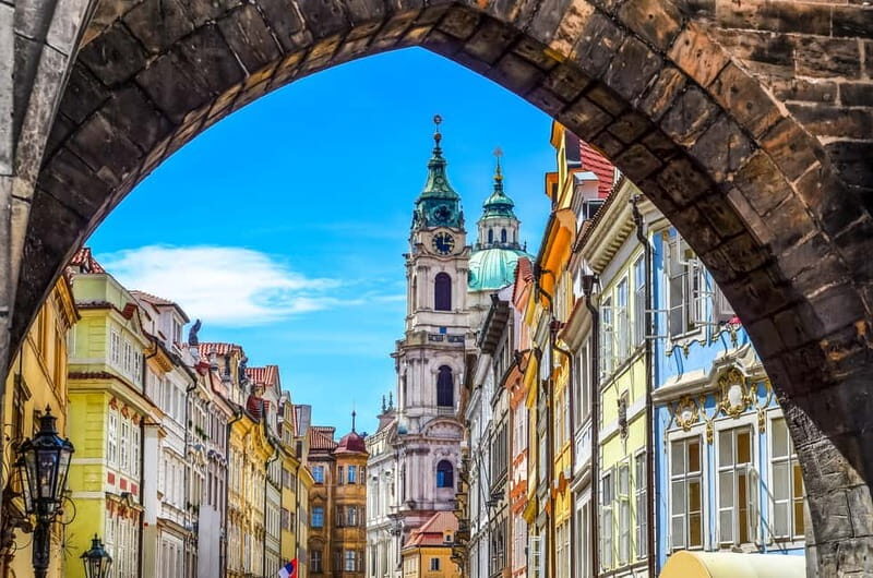 Prague: Old Town, Prague Castle & River Cruise Day Tour - Practical Details and What You’ll Get