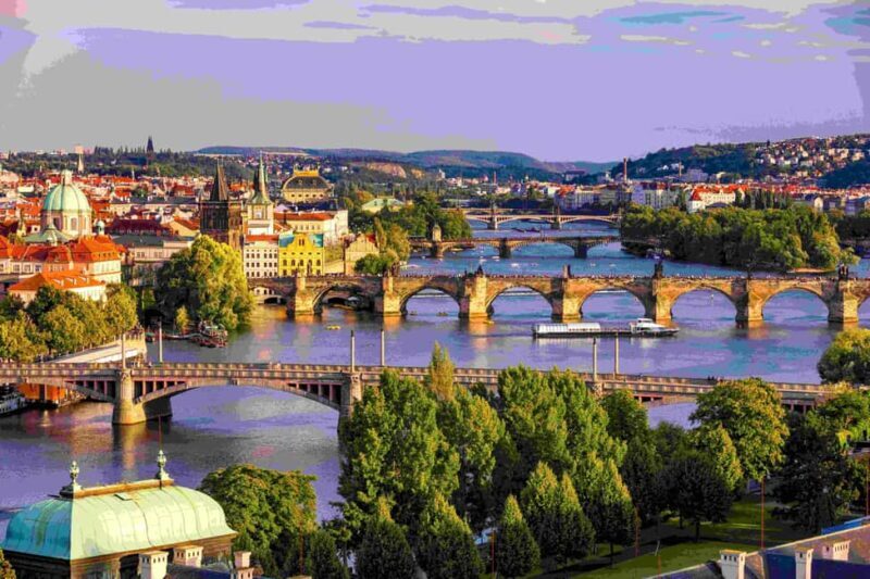 Prague: Private 2 & Half-Day City Tours with Local Guide - FAQ