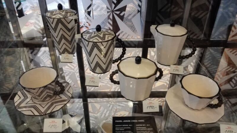 Prague: Private Cubism & Art Nouveau Walking Tour - The Architecture Focus