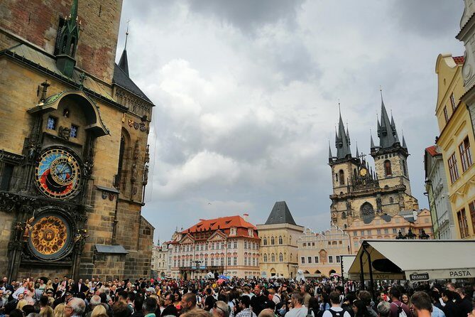 Prague private day tour from Vienna ( local guide ) - FAQ