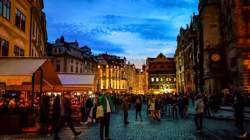 Prague: Private Night Tour with Local - Key Points