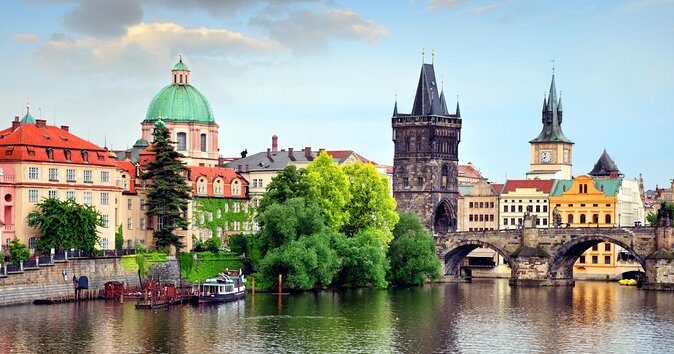 Prague: Private Old Town Walking Tour with Hotel Pickup - Prague: Private Old Town Walking Tour with Hotel Pickup