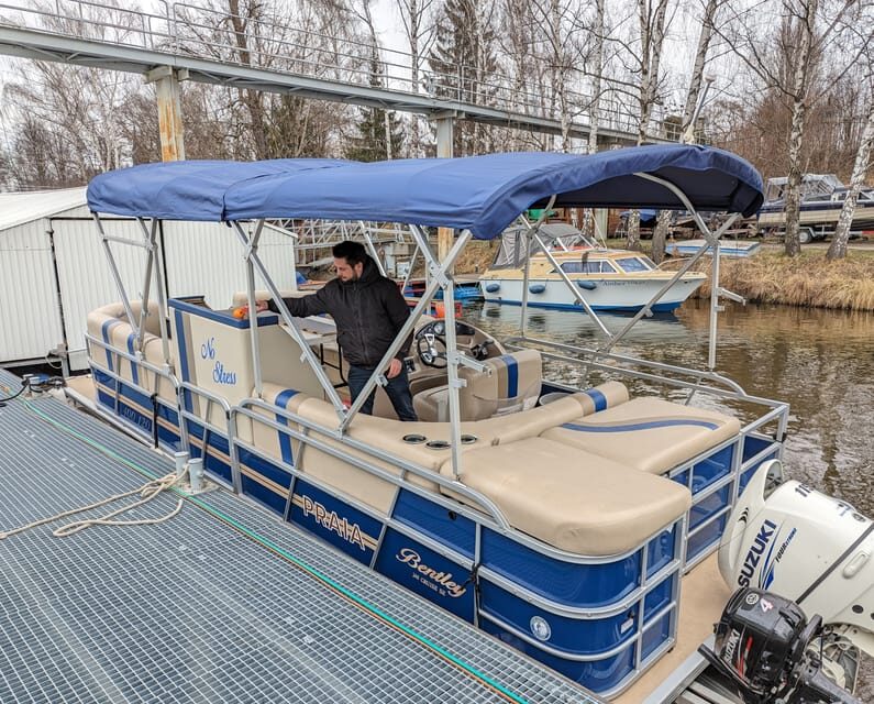 Prague: Private Pontoon Sightseeing Cruise with Prosecco - An In-Depth Look at the Prague Private Pontoon Cruise