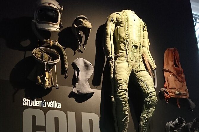 Prague Private Tour and Museum of Communism with transfer - An In-Depth Look at the Tour Experience