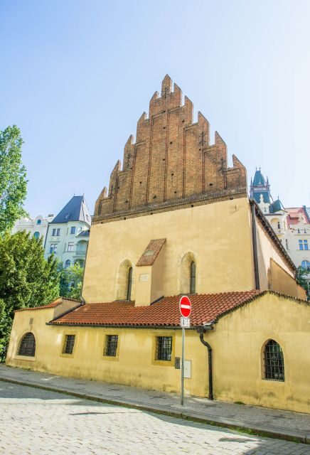 Prague: Private Tour inside the Jewish Cemetery & Synagogues - An In-Depth Look at this Private Jewish Quarter Tour