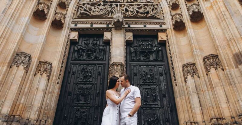 Prague: Professional Photoshoot at Prague Castle - An In-Depth Look at the Experience
