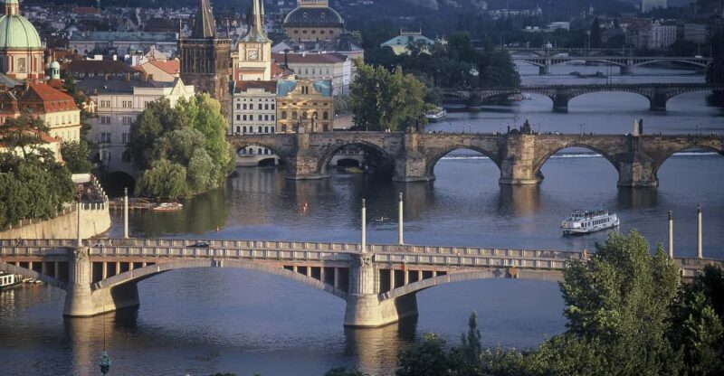 Prague: River Cruise with Transfer to Pier - Key Points