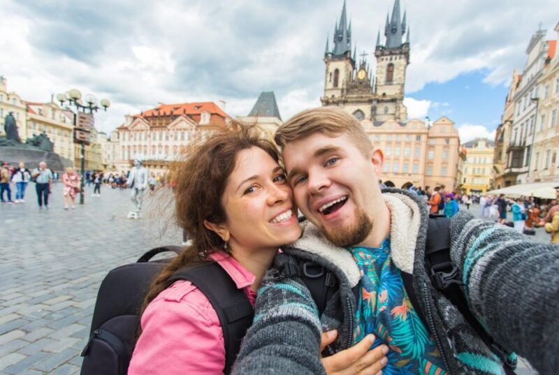 Prague Royal Castle, St Vitus, Golden Lane Tour with Tickets - Key Points