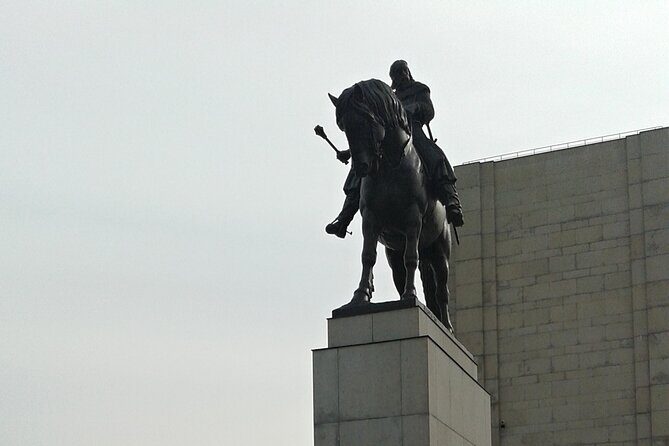 Prague Running Tour: City Highlights And Hidden Places - What to Expect from the Experience