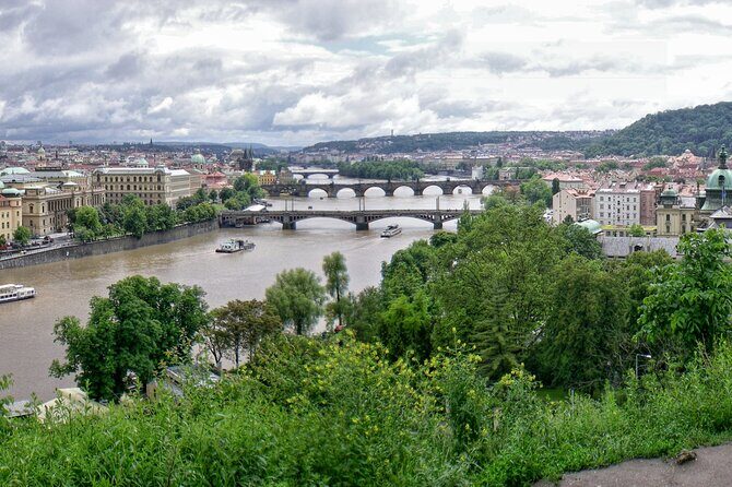 Prague Running Tour: City Highlights And Hidden Places - Why You Should Consider This Tour