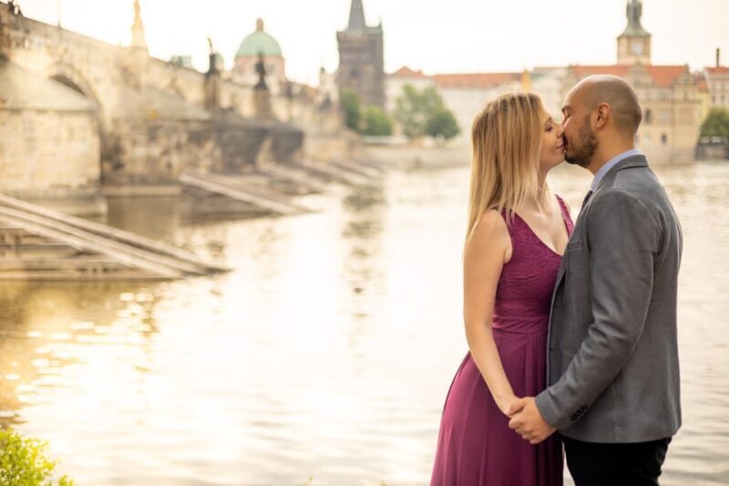 Prague Sunrise Photoshoot + Walking Tour - Why Choose This Tour?