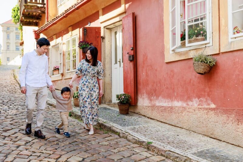 Prague Sunrise Photoshoot + Walking Tour - FAQ