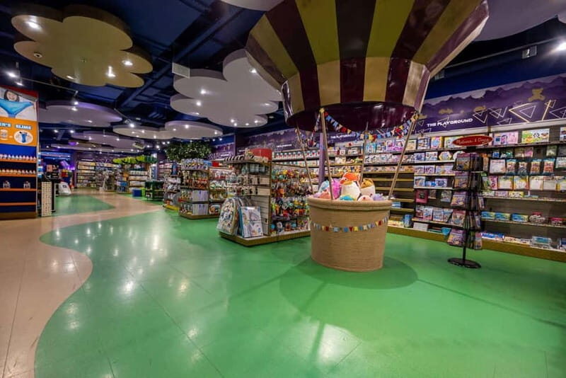 Prague: The Playground Attraction Card - 130 credits - Arcade Arena and Mirror Maze – The Crowd Favorites