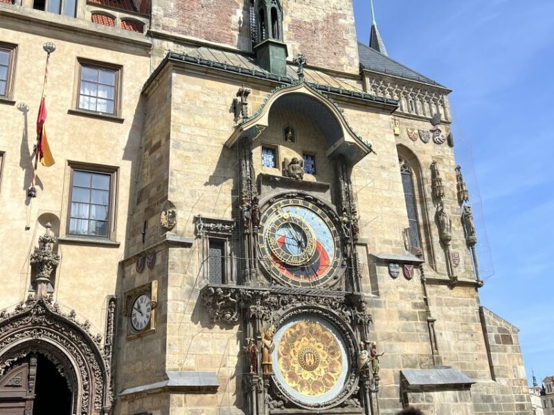 Prague Tour in Spanish - Key Points