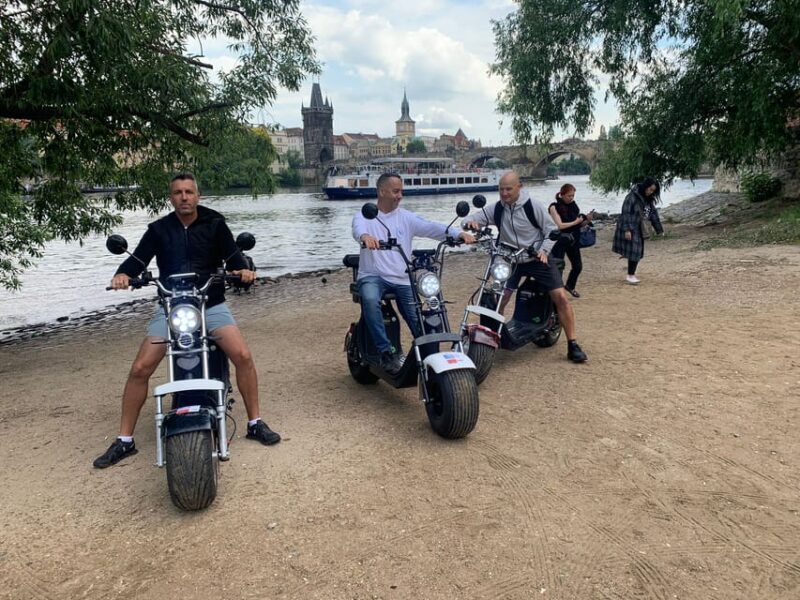 Prague: VIP Private 3 hours E-scooter tour with guide - Analyzing the Value: Is It Worth It?
