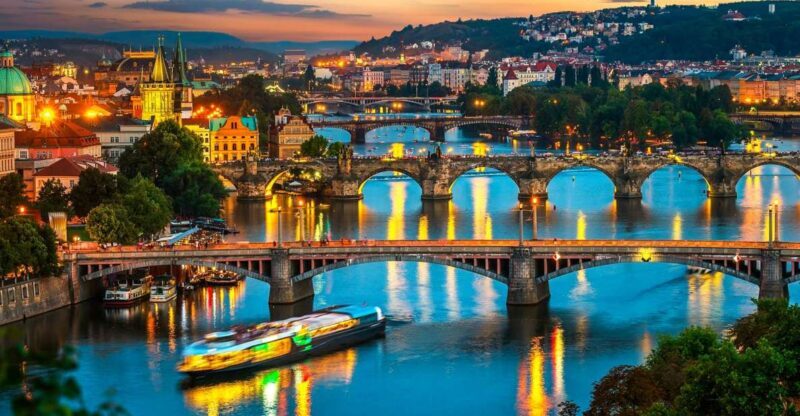 Prague: Vltava River Night Cruise with Buffet - An In-Depth Look at the Prague Vltava River Night Cruise