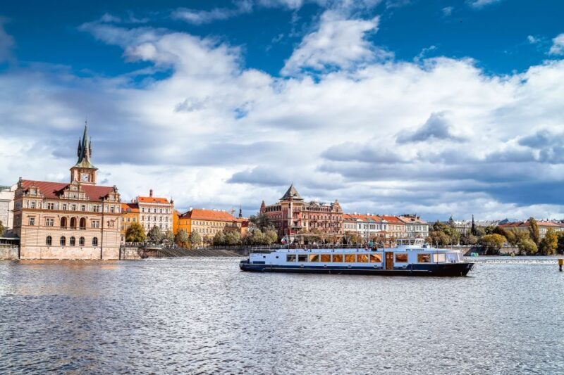 Prague: Vltava River Sightseeing Cruise - Final Thoughts: Is This Cruise For You?