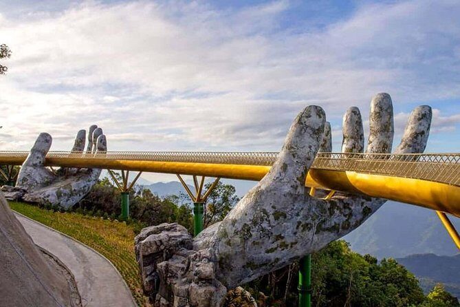 PREMIER TOUR - Discover Golden Bridge and Ba Na hill - Small group by Mini Van - Who Should Consider This Tour?