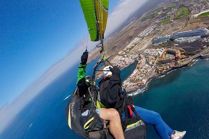 PREMIUM Flight. - A Closer Look at the Paragliding Experience in Tenerife