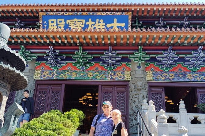 Premium Lantau Tour with Cable Car tickets with Guide - The Experience of the Guide: The Good and the Less Good