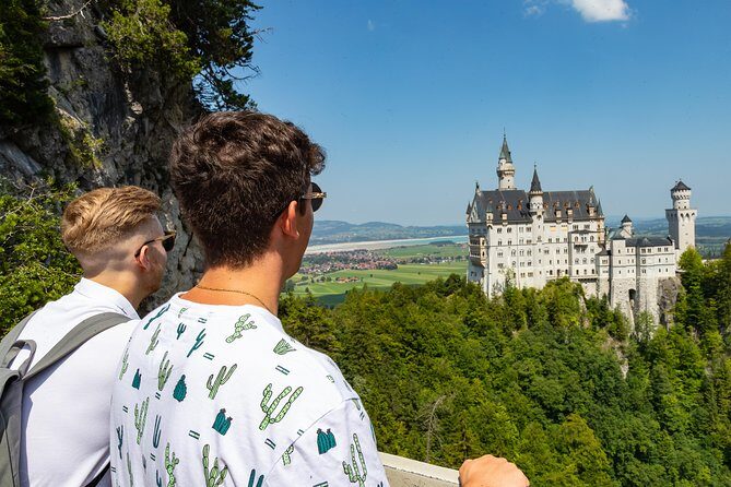 Premium Neuschwanstein Castle and Linderhof VIP Tour from Munich - The Return Journey