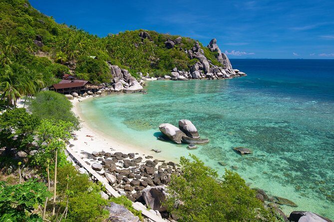 Premium Snorkel Tour to the Bays of Koh Tao onboard the Oxygen - FAQs