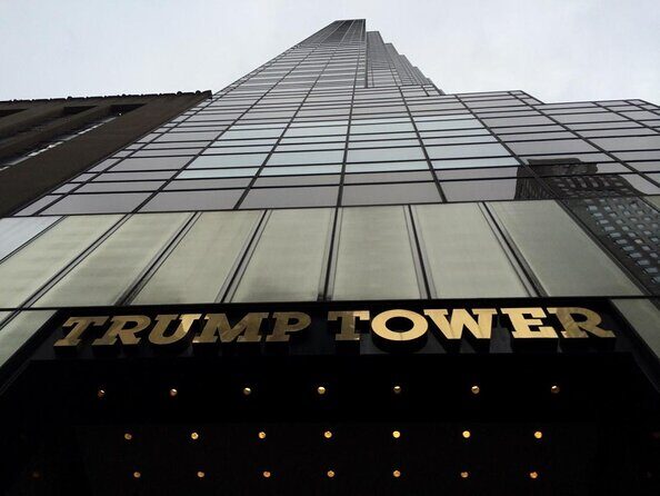 Presidents Trump and Obama's Life Private Tour Expert Guide - Key Points