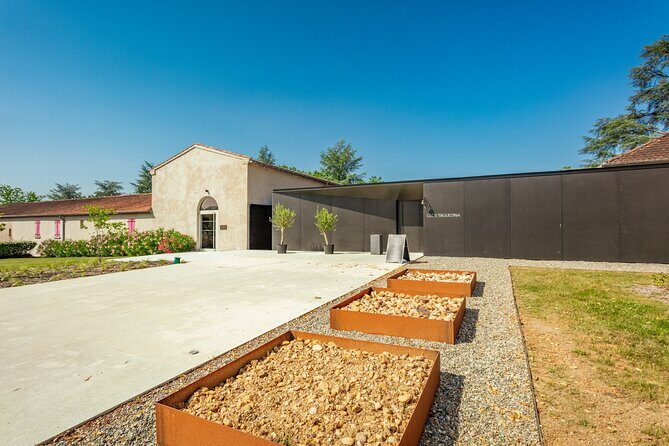 Prestige visit and tasting of 5 wines - Who Will Love This Tour?