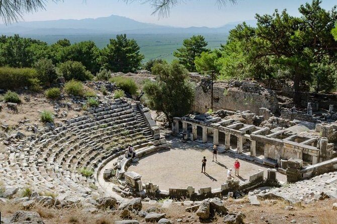 Priene Miletos Didyma Tour From Kusadasi / Selcuk Hotels - Didim and the Temple of Apollo