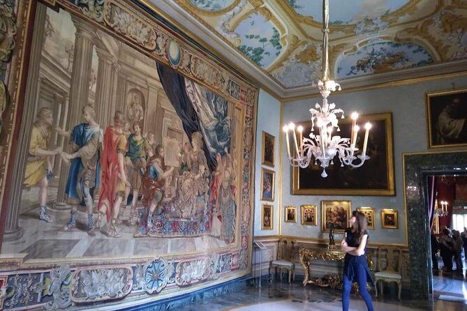 Prince for a day, Colonna Palace complete tour, package price - FAQ