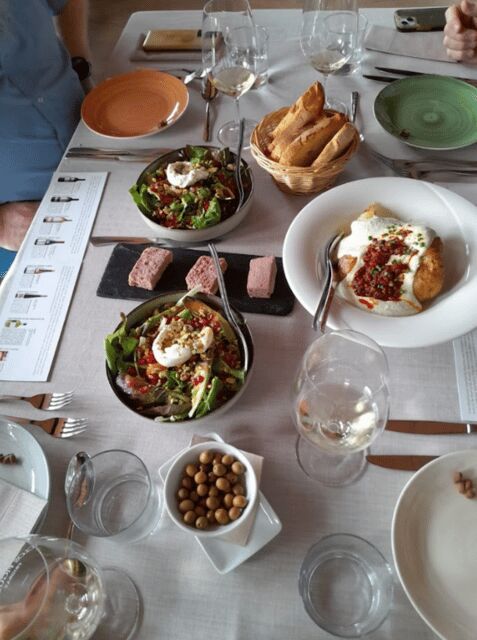 Priorat tour to 3 small wineries and hotel pick-up - FAQ