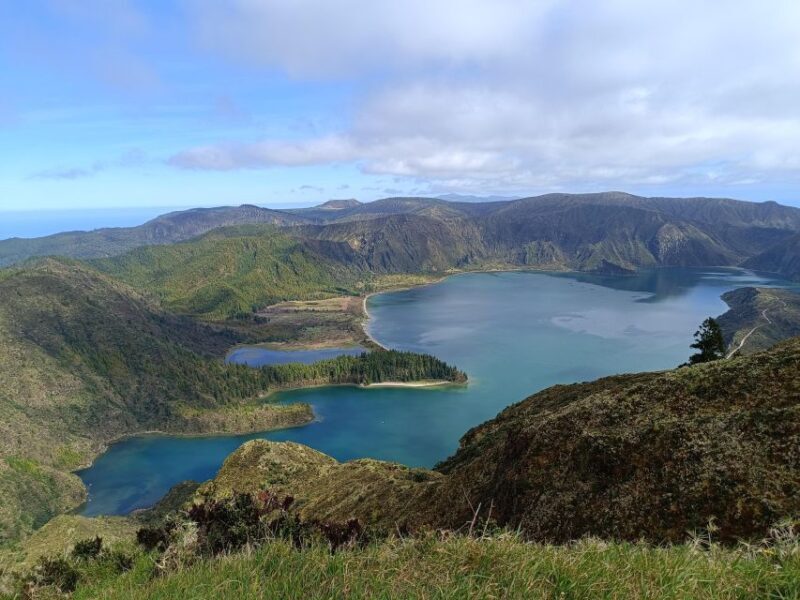 Privat van tour Sete Cidades, Lagoa do Fogo  volcanic lakes - FAQ