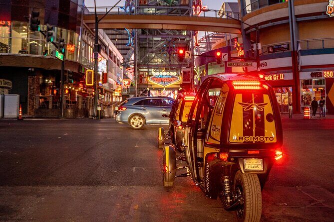 Private 1-Hour Downtown Las Vegas Tour in a Talking GoCar - Key Points