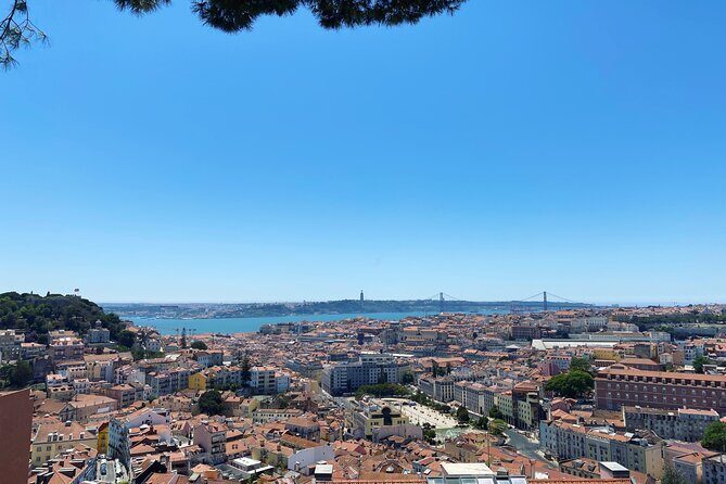 Private 1H30 Tuk Tuk Tour in Lisbon City - FAQs
