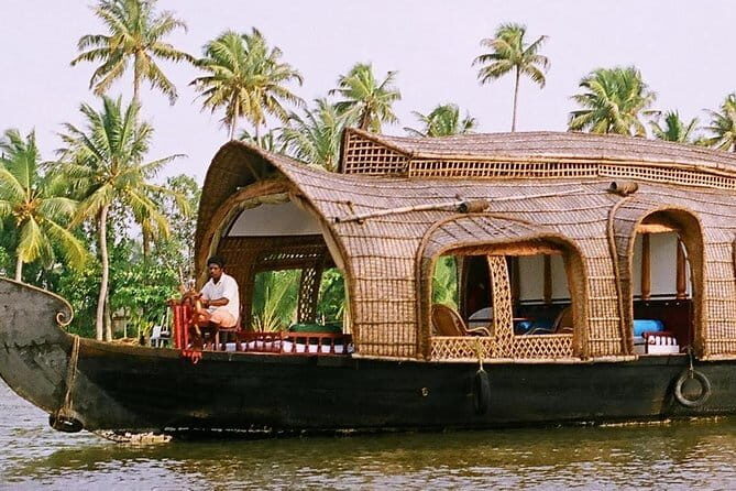 Private 2 Day Tour to Kerala from Mumbai with Flight : Houseboat & Cochin Tour - The Full Breakdown of Your 2-Day Kerala Tour