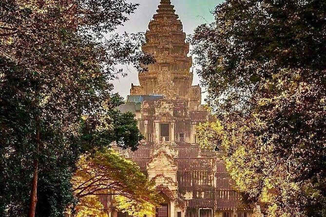 Private 2 Days Angkor Wat Sunrise, Floating Village & Beng Mealea - Discovering Siem Reaps Hidden Gems: A Look at the Private 2-Day Angkor Wat, Floating Village, & Beng Mealea Tour