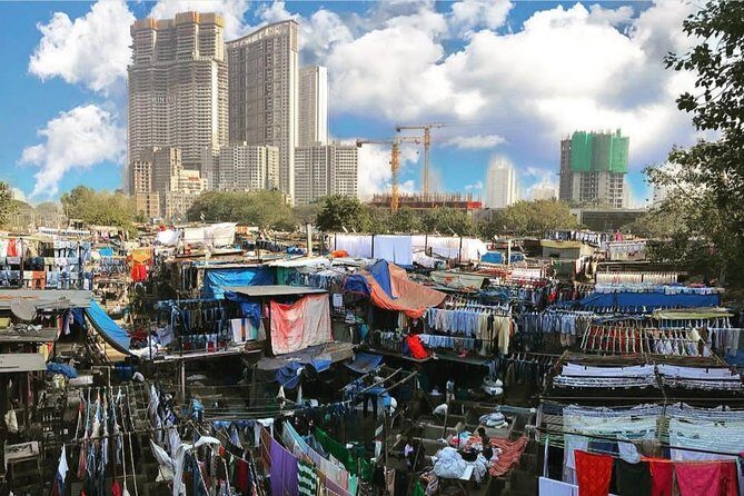 Private 2 Days Mumbai Gems Tours(Sightseeing_Slum_Elephanta Cave & Dabbawala) - A Deep Dive into the Mumbai Gems Tour