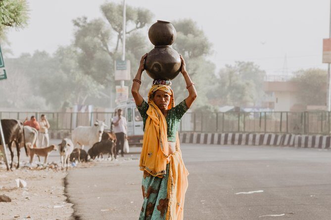 Private 2 days tour including city tour of delhi and agra by car - What’s Included and What to Keep in Mind