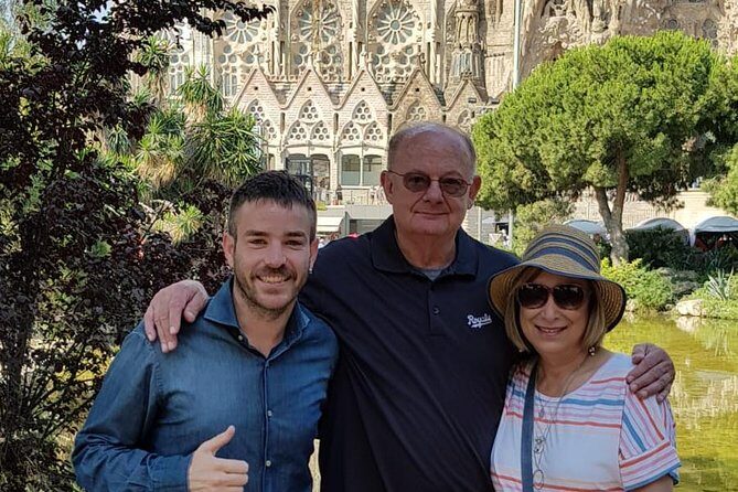 Private 2 Hours Sightseeing Tour in Barcelona - The Sum Up