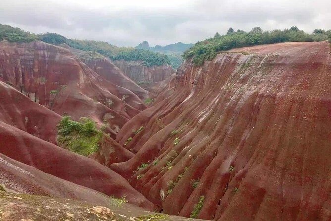 Private 2D Tour to Xiaodongjiang Lake & Gaoyiling Danxia from Guangzhou by Train - Discovering the Charm of Xiaodongjiang Lake & Gaoyiling Danxia from Guangzhou
