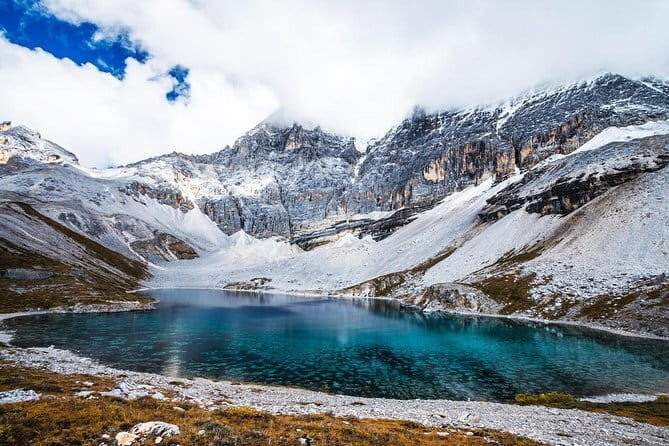 Private 3-Day Yading National Park from Chengdu by Air - Who Should Consider This Tour?