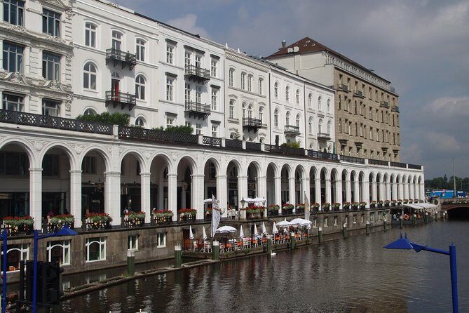 Private 3-Hour Hamburg Sightseeing Tour in a Mercedes Limousine - Final Thoughts