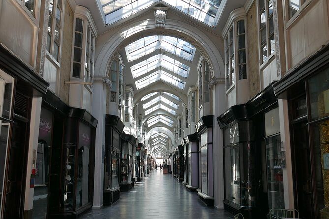 Private 3 hour Poirot Tour of London by Black Taxi - FAQ