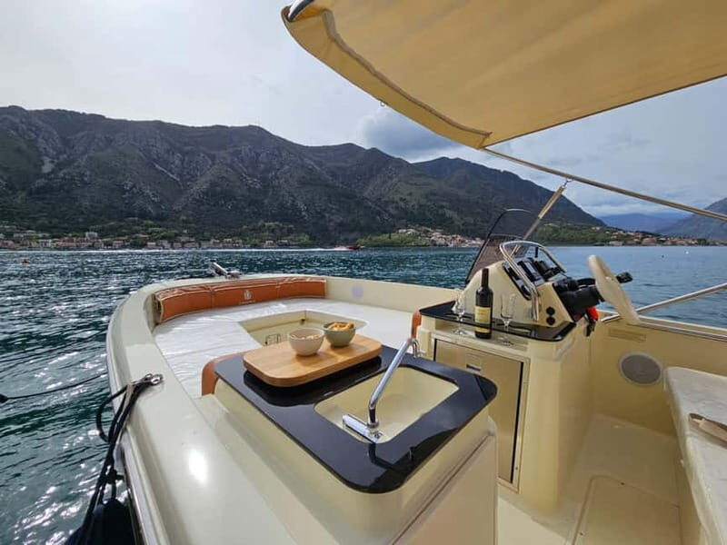 Private 3-hour Speedboat Our Lady of the Rock & Blue Cave - FAQ