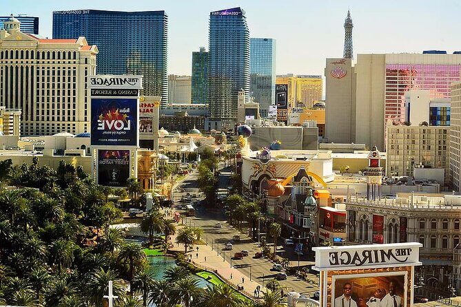 Private 3-Hour Walking Tour of the Las Vegas Strip with Licensed Tour Guide - The Sum Up