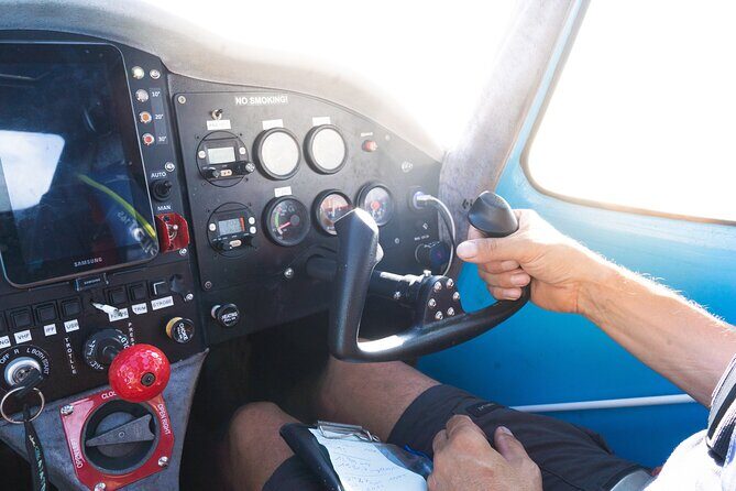 Private 30-minute flight downwind of Huahine - Frequently Asked Questions